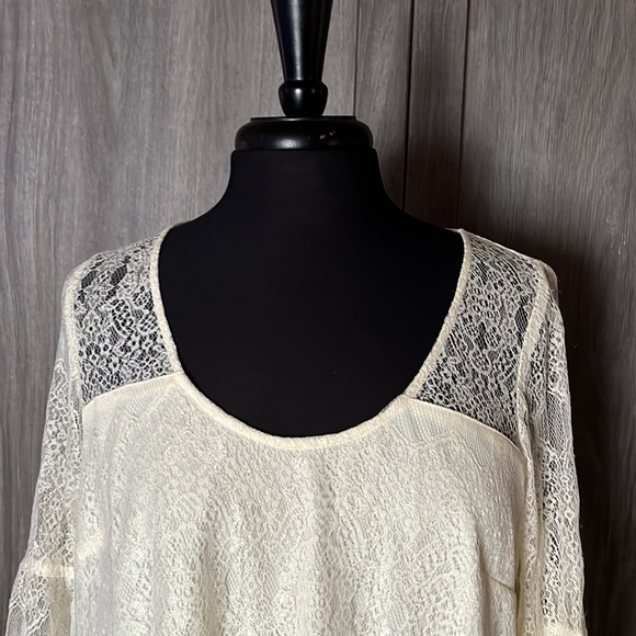 Kensie lace top - Picture 4 of 16